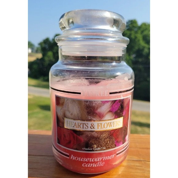 Yankee Candle Hearts & Flowers Black Band White Label 22 Oz Jar Retired RARE - Picture 2 of 14